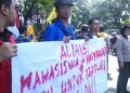 Aliansi Mahasiswa & Masyarakat di Solo Berunjuk Rasa Menolak Perjanjian Ekonomi Indonesia-Uni Eropa