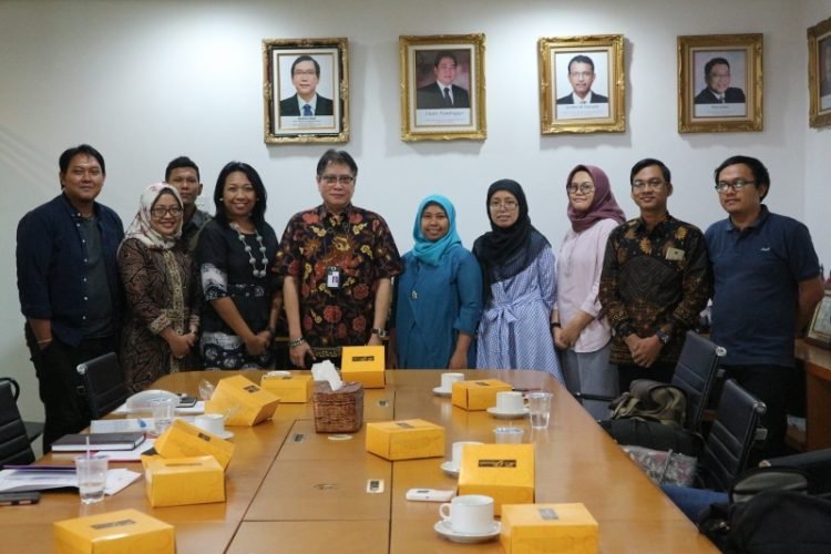 Koalisi	Masyarakat	Sipil	 untuk	Keadilan
Ekonomi	 melakukan	 pertemuan	 dengan	 Dirjen	 Perundingan	 Perjanjian	 Internasional
Kementerian	Perdagangan