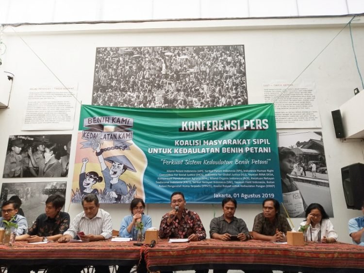 Konferensi Pers Koalisi Kedaulatan Benih Petani, Kamis (1/8)