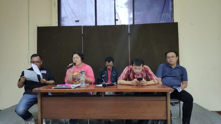 Konferensi Pers GERAK LAWAN
Gerakan Rakyat Melawan Neo Imperialisme dan Neo Kolonialisme