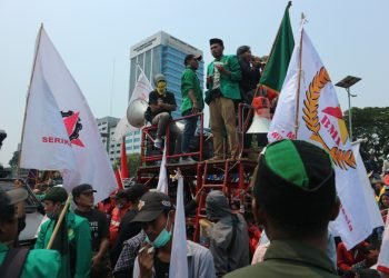 Polisi Kembali Melakukan Tindakan Represif Dalam Menangani Aksi-aksi Massa