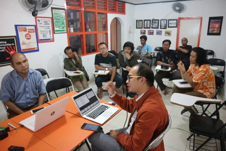 Diskusi “ Ancaman Terhadap Kedaulatan Pangan Indonesia Setelah Gugatan Amerika Serikat dan Selandia Baru di World Trade Organization (WTO)” bersama Dr. Ahmad Redi, S.H.,M.H (28/5).