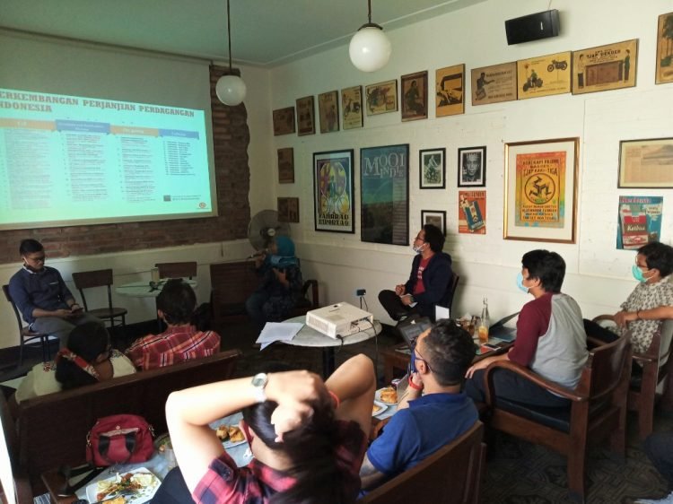 Konferensi Pers Koalisi Masyarakat Sipil Indonesia
untuk Keadilan Ekonomi, Senin (7/9).(Doc IGJ)