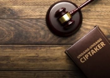 Kesimpulan Politik Komite Pembela Hak Konstitusional atas Fakta-Fakta di Persidangan Mahkamah Konstitusi: UU Ciptaker Inkonstitusion