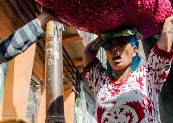 Mengapa keputusan keuangan globalpenting untuk perempuan?