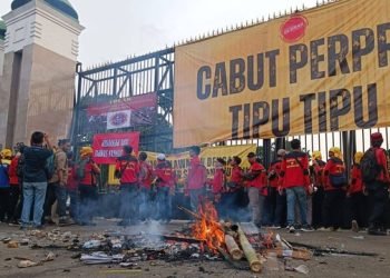 KEPAL : DPR SAHKAN PERPPU CIPTA KERJA, INI MERUPAKAN PELANGGARAN KONSTITUSI