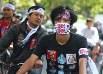 Stop all trade and investment treaty negotiations during the COVID-19 outbreak and refocus on access to medical supplies and saving lives