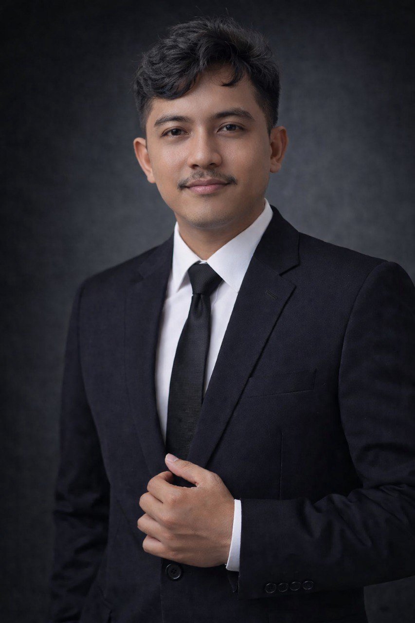 photo_6208332092471446851_y